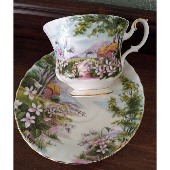 Vintage Royal Albert Bone China England Country Scenes Dingle Dell Teacup and Sa - Picture 4 of 15